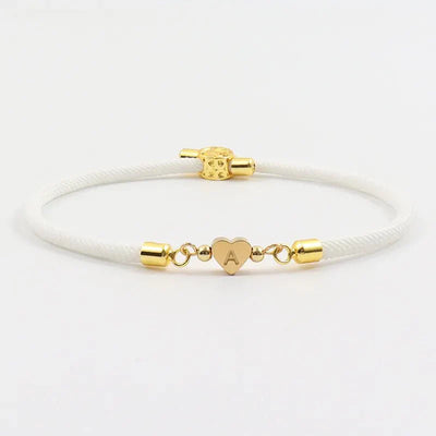 Ivanka® | Bracelets avec initiales en forme de cœur ajustables