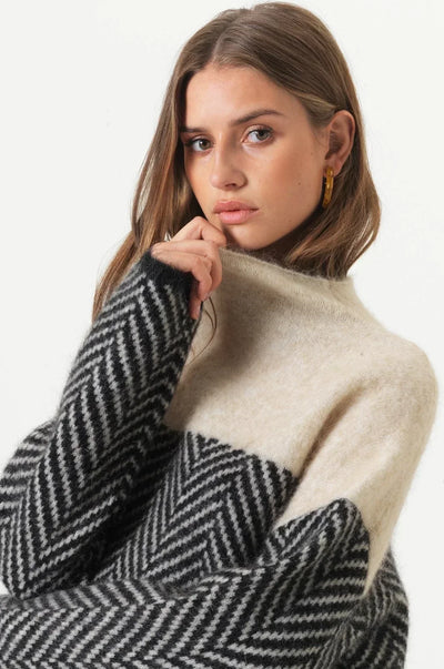 Adelie | Pull à col roulé premium en tricot fin